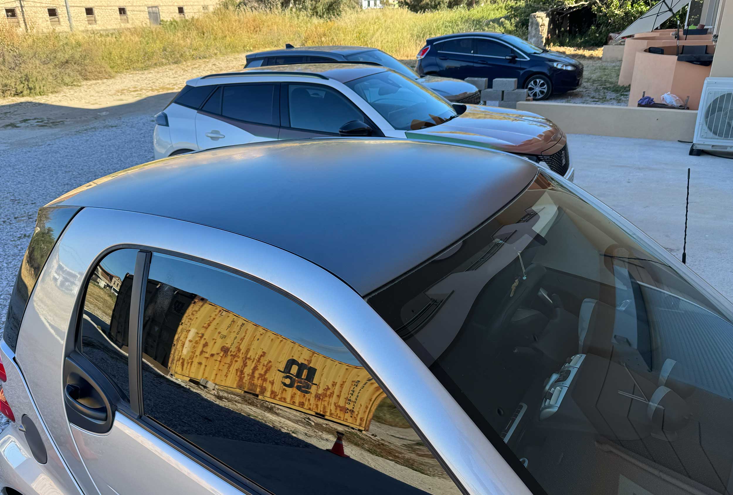 02-car01-wrapping-oracal-premium-films-pvc-daltec-rapid-air-kalivaki-peugeot-2008-graphdays