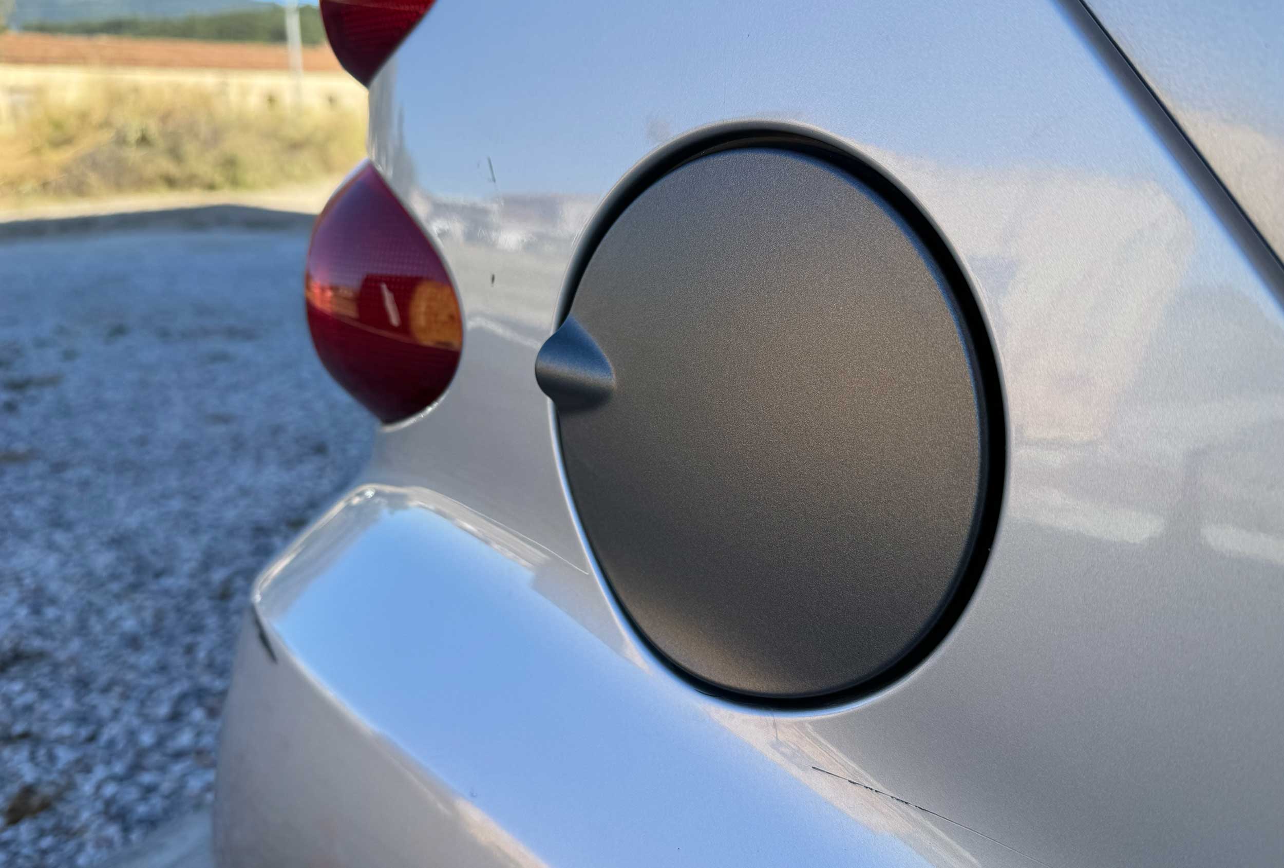 02-car02-wrapping-oracal-premium-films-pvc-daltec-rapid-air-kalivaki-peugeot-2008-graphdays